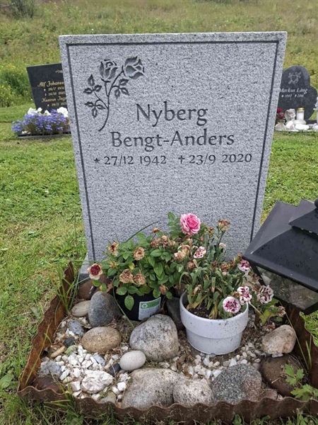 Grave number: 001 3 U    15