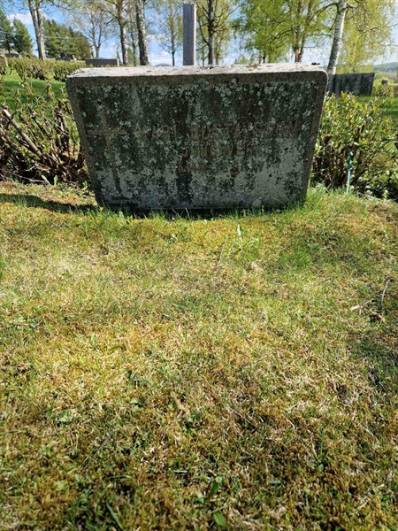 Grave number: 501 18 3648-3650