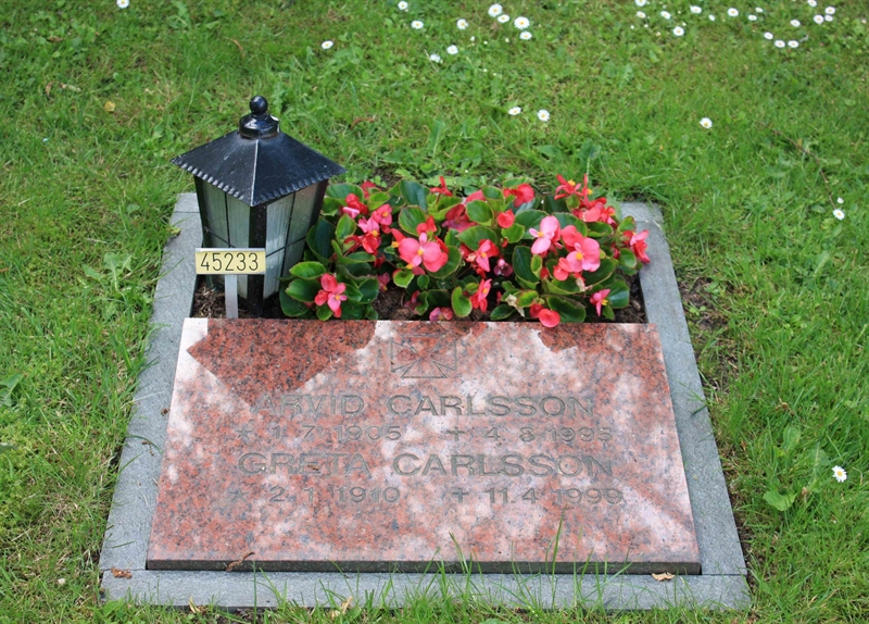 Grave number: Ö 45   233