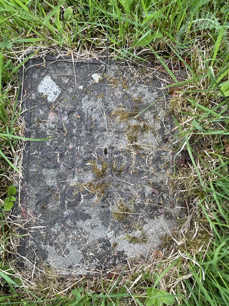 Grave number: DU AL    98