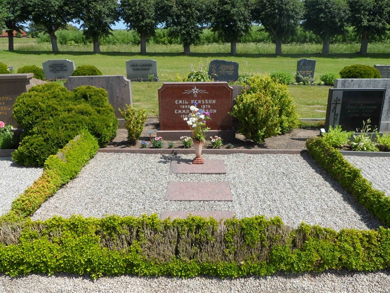 Grave number: ÖV G     7, 8
