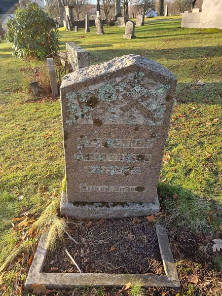 Grave number: Ärt 24 08    37