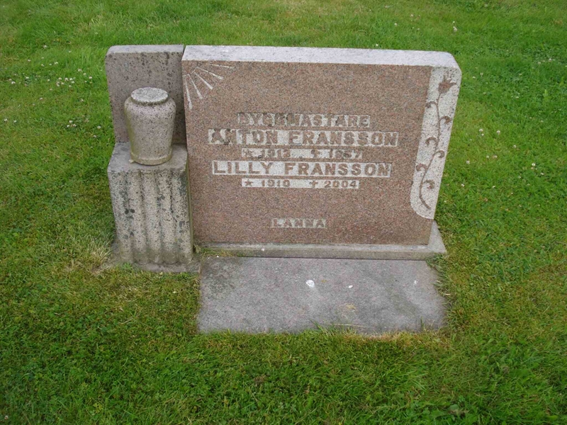 Grave number: BR B   455, 456