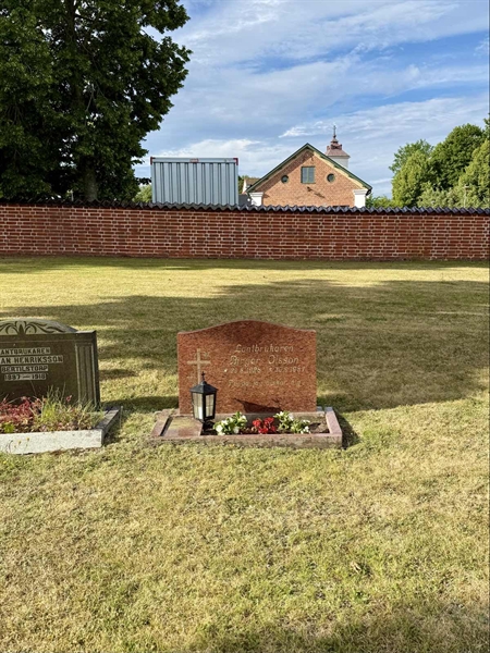 Grave number: BR E     5b
