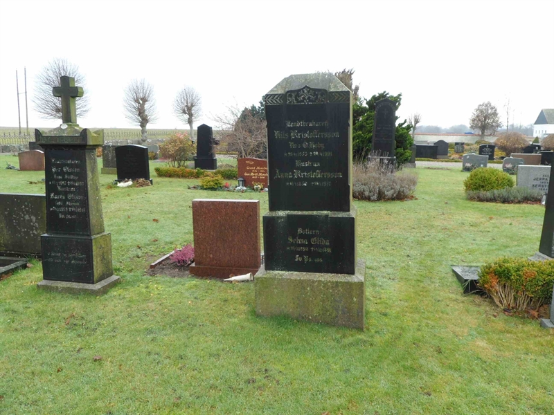 Grave number: 2 01   956