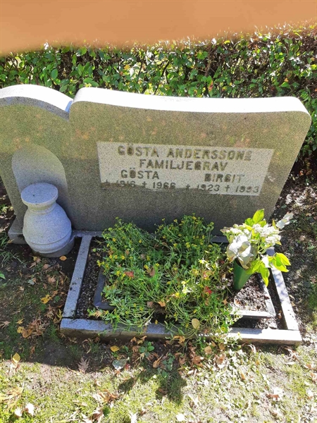 Grave number: GK 14    307, 308