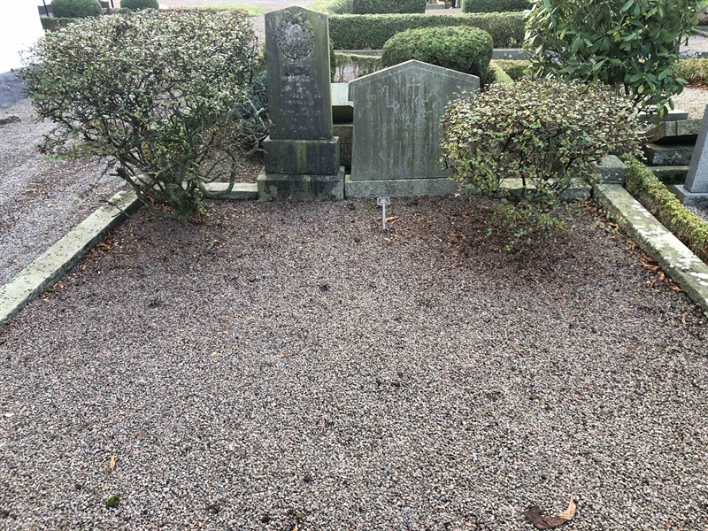 Grave number: GK D     4