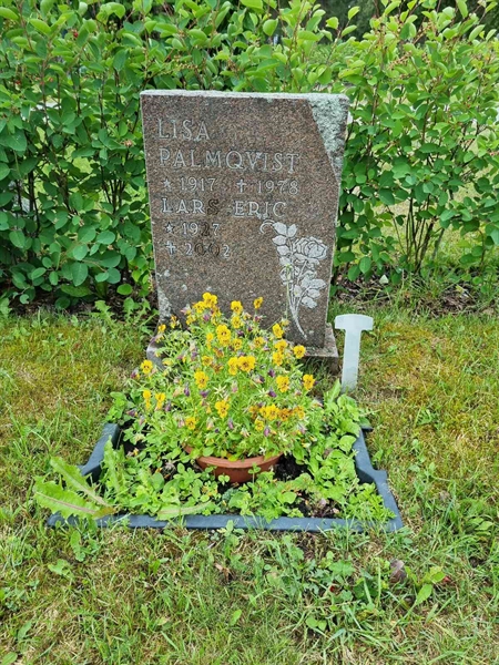Grave number: 2 08   40