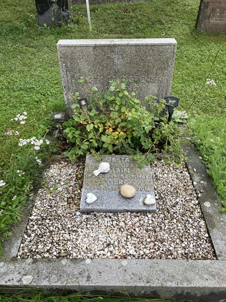 Grave number: 1 05    29