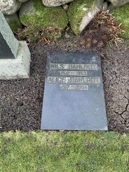 Grave number: SÖ F    74, 75