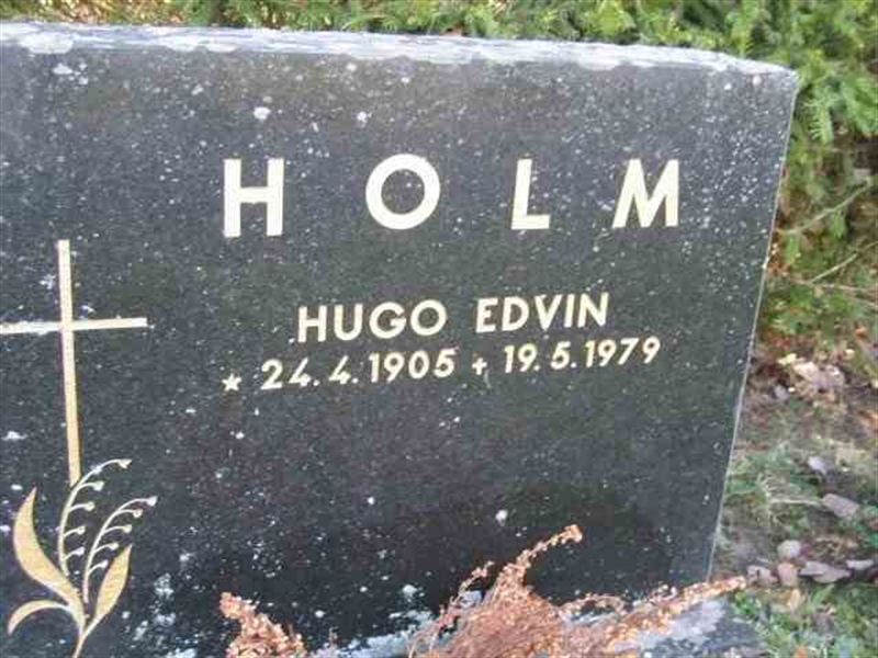 Hautatunnus: 1 GA SK    596