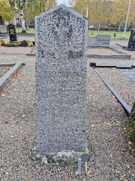 Grave number: AK A   740-742