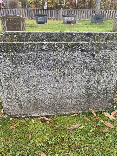 Grave number: 6 03    120, 121