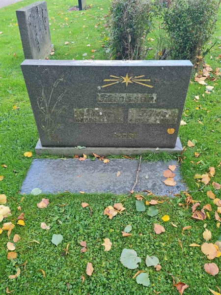 Grave number: K1 05   223, 224