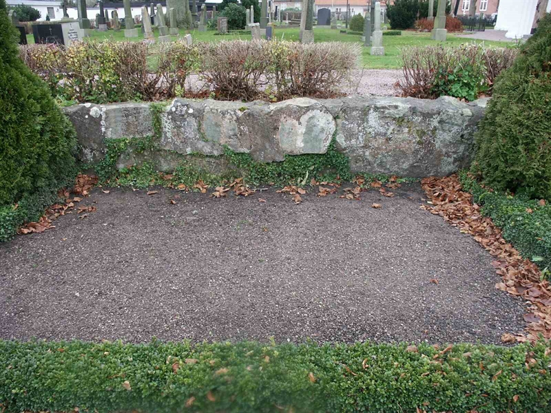 Grave number: KK NÖ D     7-9