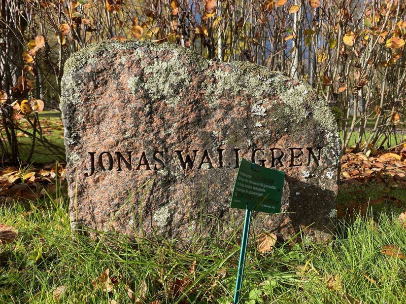 Gravnummer: 1 24     66