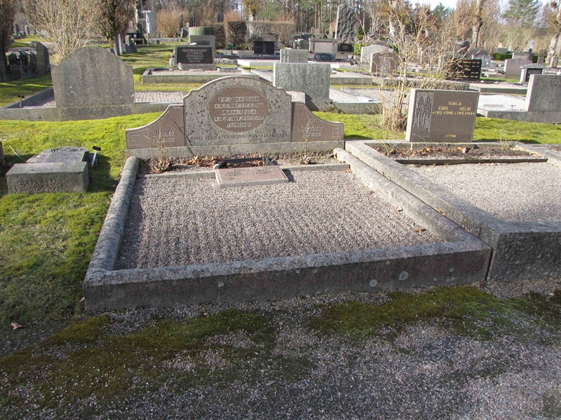 Grave number: HJ   178, 179