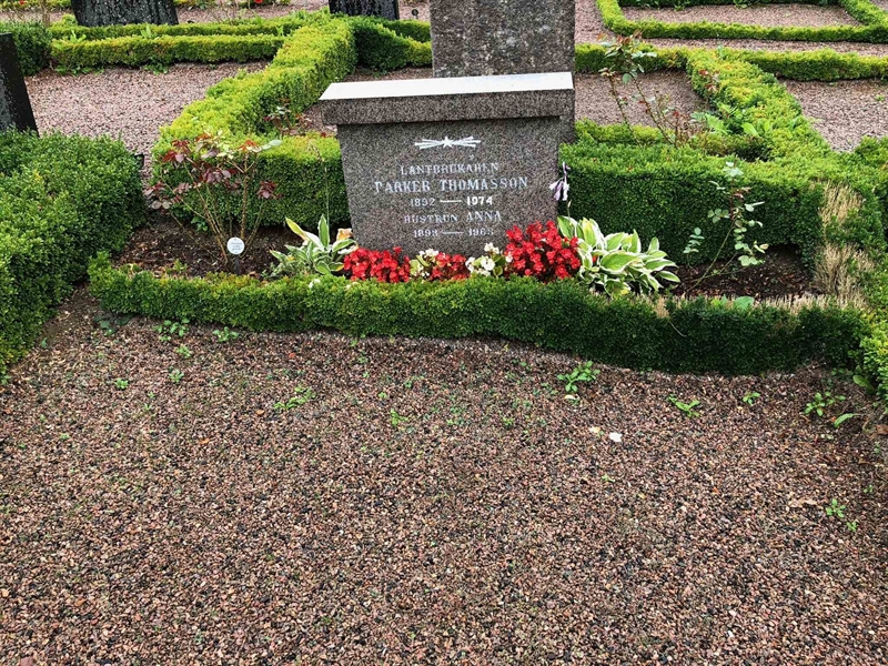 Grave number: Kå 34    49, 50