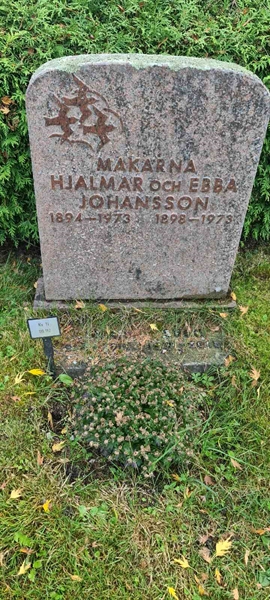 Grave number: M H  111, 112