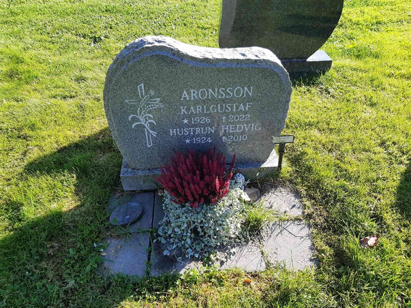 Hautatunnus: Fr 8   147-148