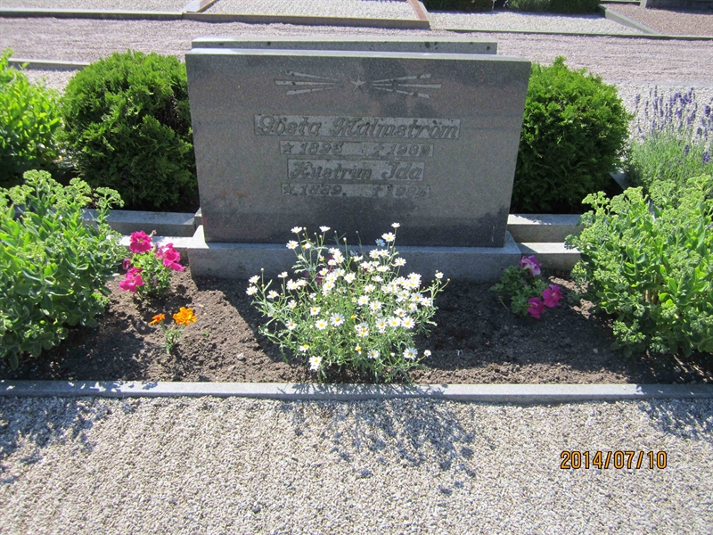 Grave number: 8 M 51-52