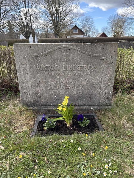 Grave number: LO 131, 132