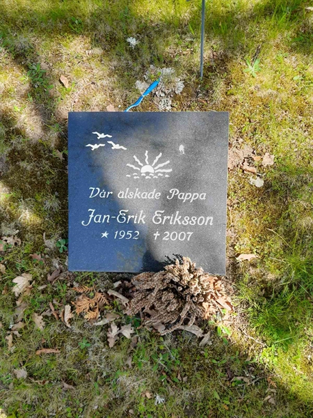 Grave number: 20 R 2