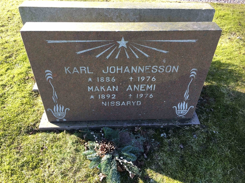 Grave number: 2 B   075