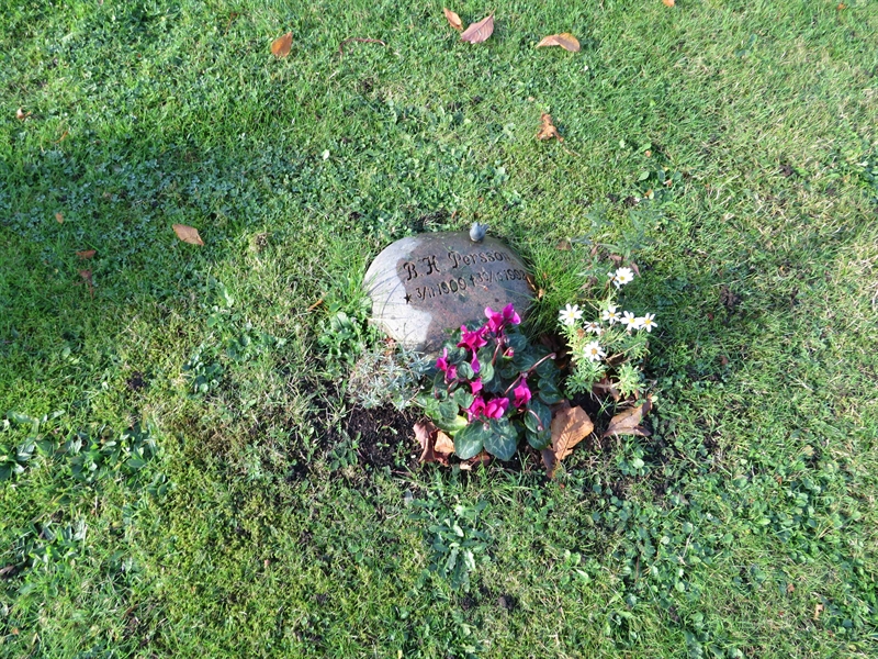 Gravnummer: 1 09   53