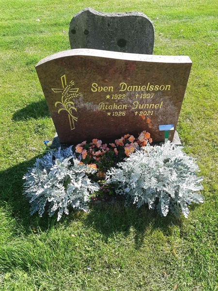 Grave number: Fr 1 239-240