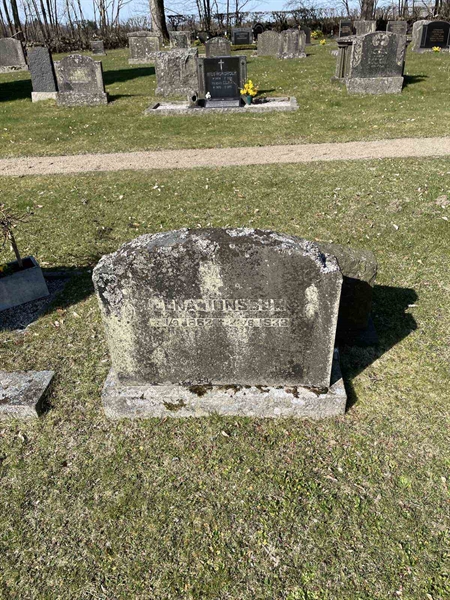 Grave number: Ä G E    11