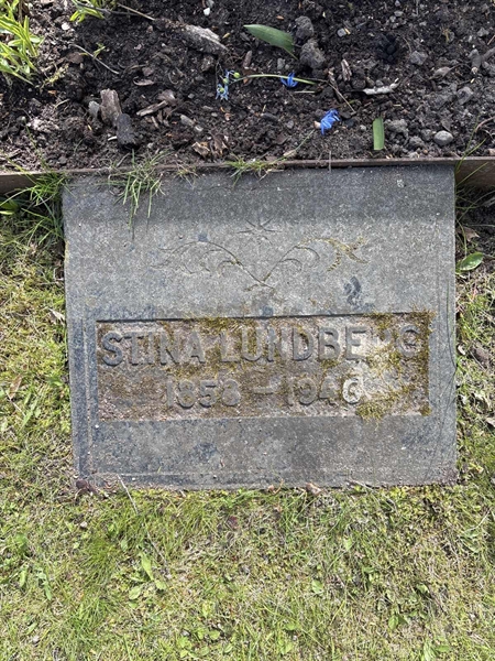 Gravnummer: H 025 004-04