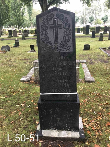 Grave number: AK L    50, 51