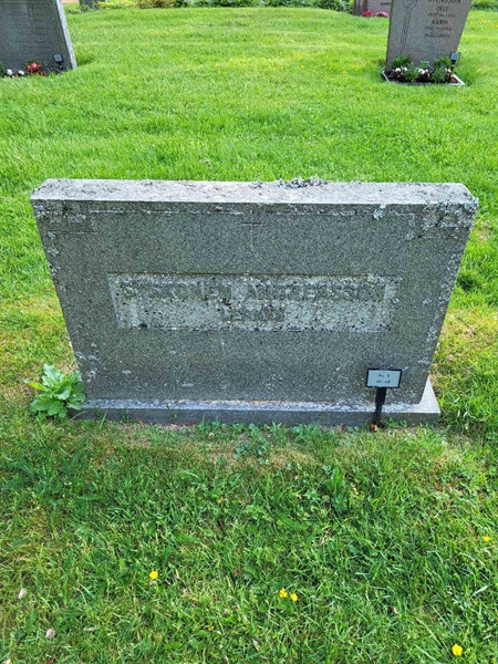 Grave number: kö 01 08    45-48