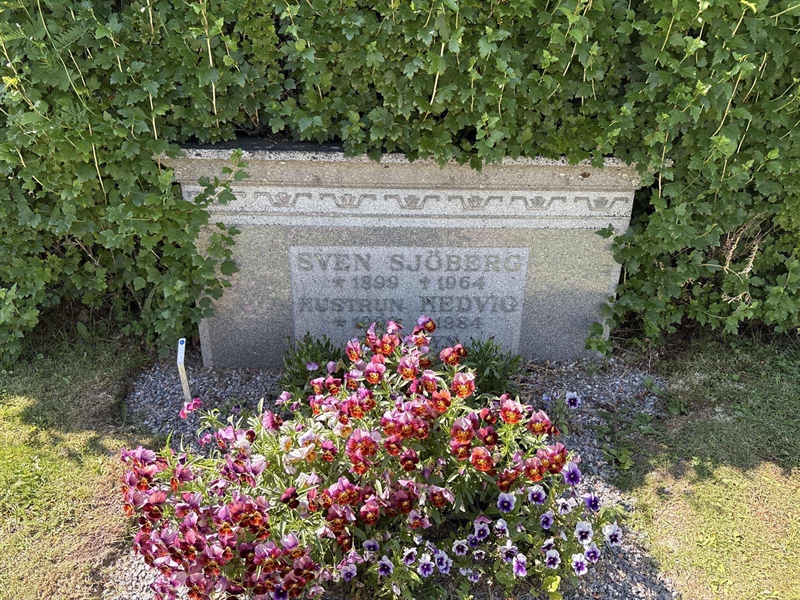 Grave number: 4 G GF 183-184