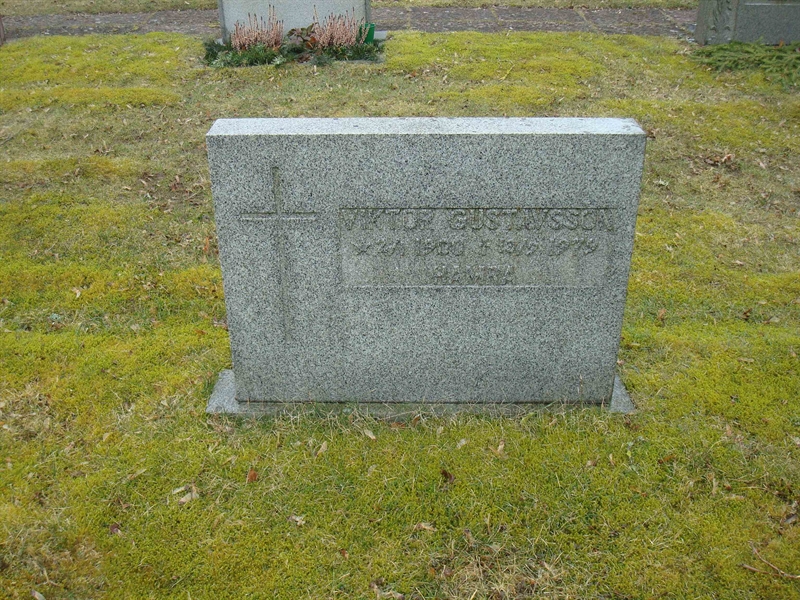 Grave number: BR D   411