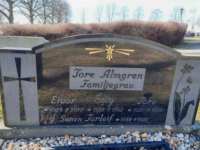 Grave number: 1 F  1975-1977