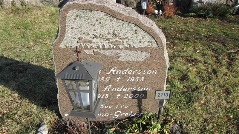 Grave number: KG G  2718