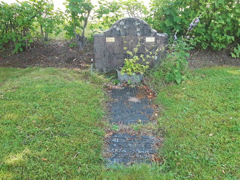 Grave number: 1 C   050