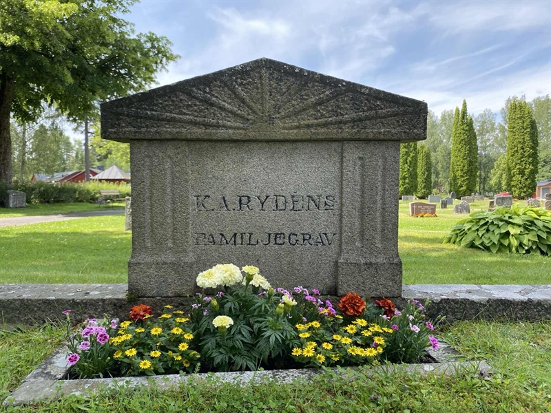 Grave number: 1 14    122, 123