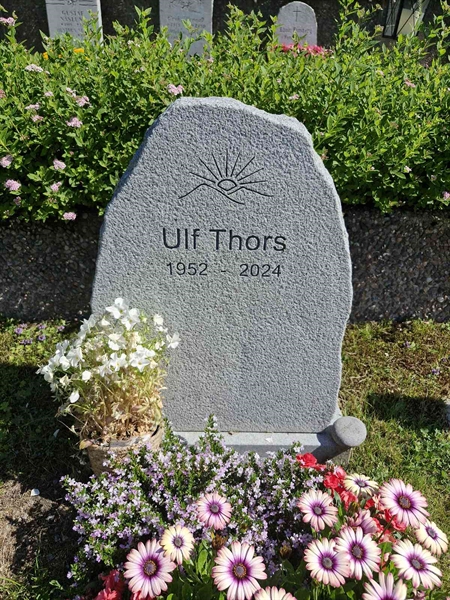 Gravnummer: 1 URNLU F17