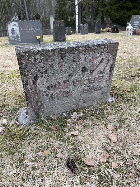 Grave number: R 2    87-E