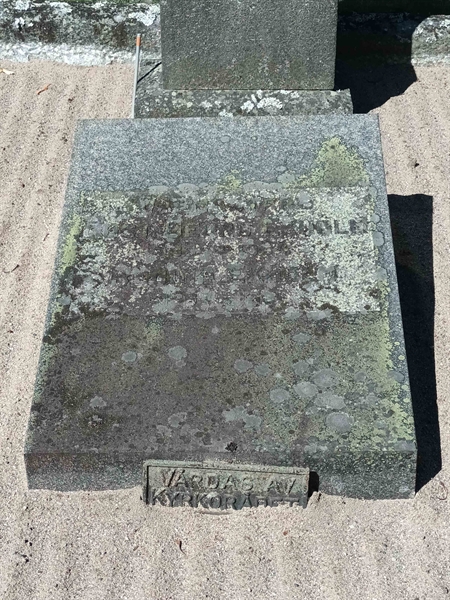 Grave number: SÖ 04    79