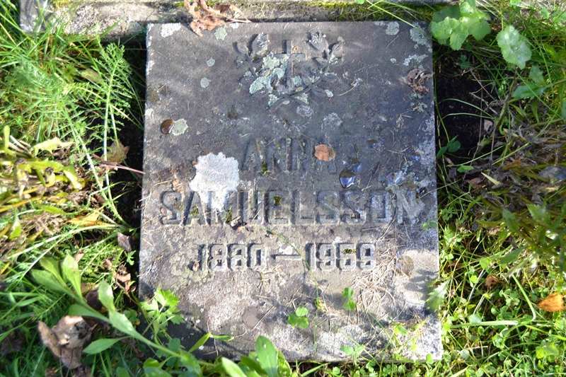 Grave number: 4 H   322
