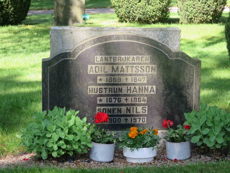 Grave number: HÖB 26    16