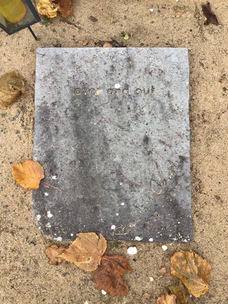 Grave number: LM 3 20  023