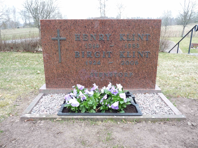 Grave number: JÄ 2   70