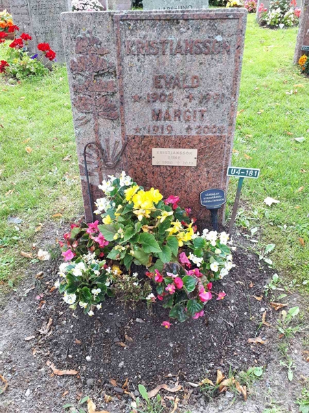 Hautatunnus: GK U 4   181