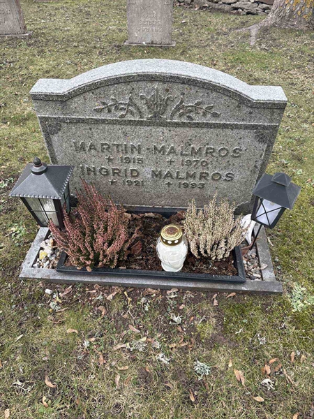 Grave number: LE 433, 434