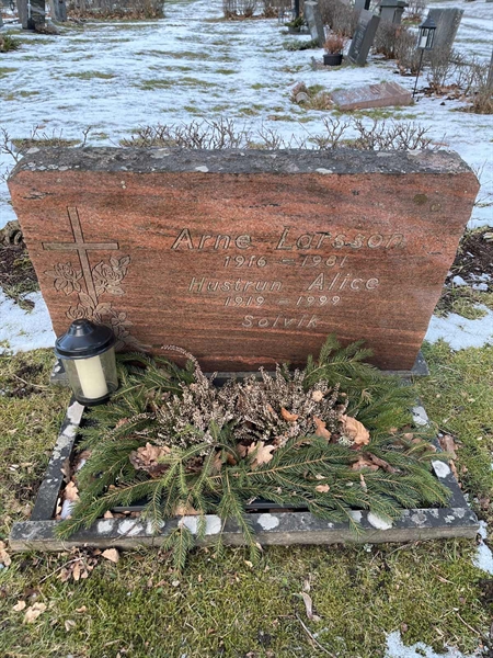Grave number: Lax mell Kv4 190+191